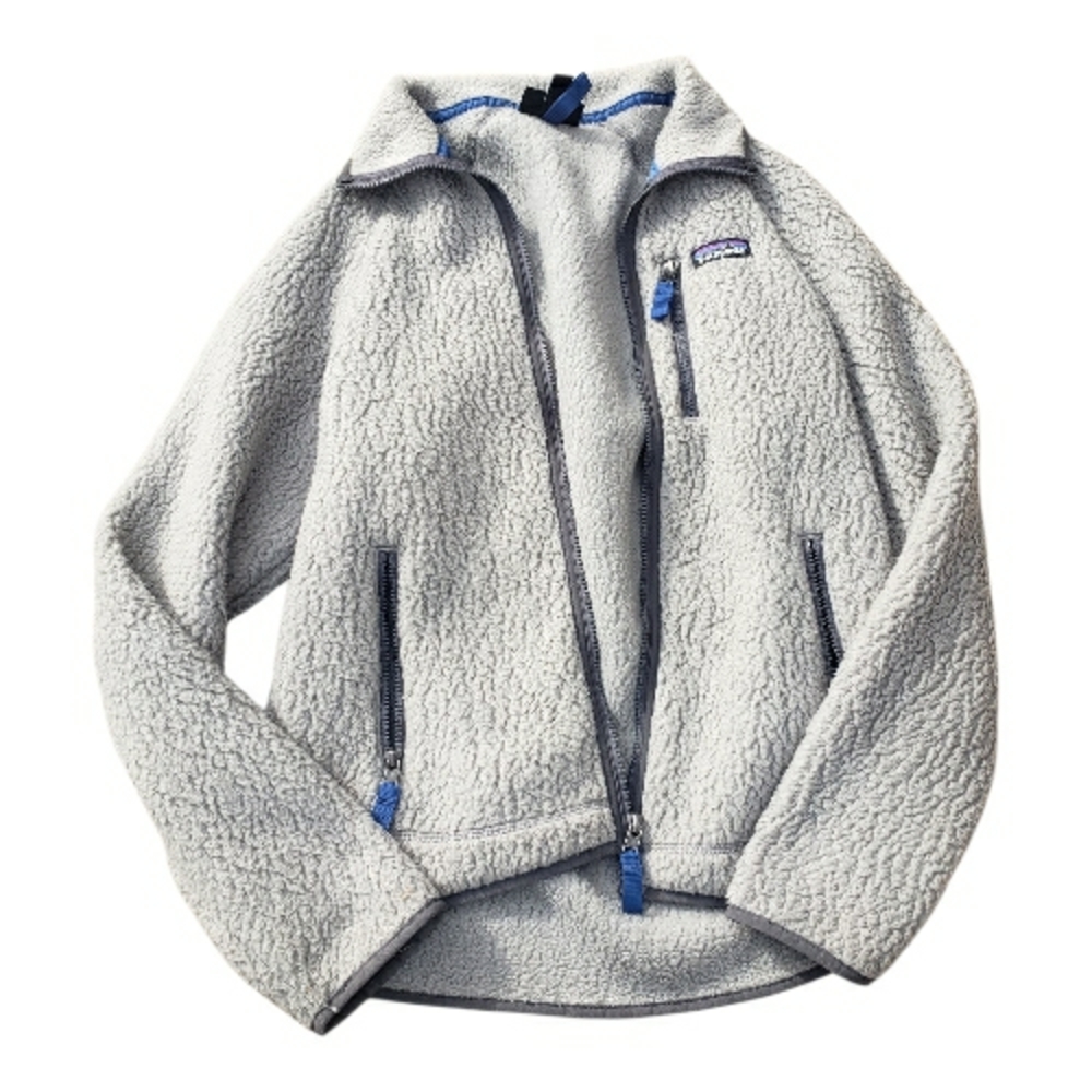 Patagonia Men's Retro Pile Fleece Jacket - Light Gray with Dark Grey Accents.